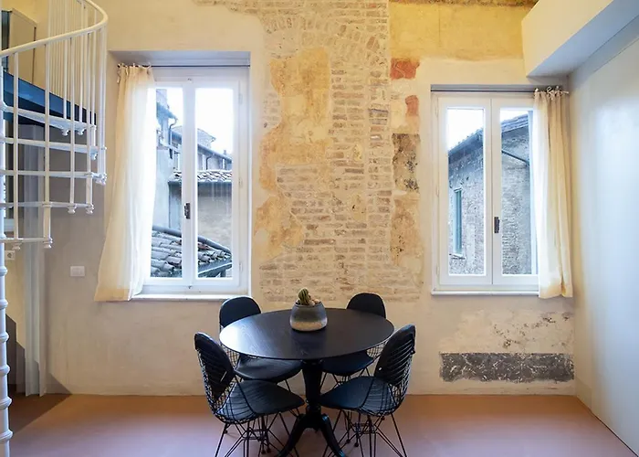 Casatorre Dei Leoni Dimora Storica Bed & Breakfast