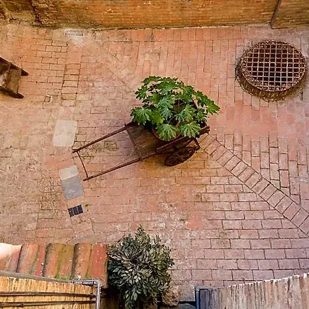 Casatorre Dei Leoni Dimora Storica 4*