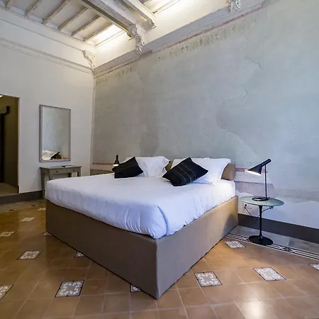 Casatorre Dei Leoni Dimora Storica Siena