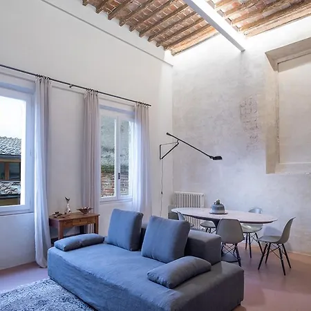 Casatorre Dei Leoni Dimora Storica Siena