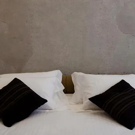 Casatorre Dei Leoni Dimora Storica Bed & Breakfast Siena